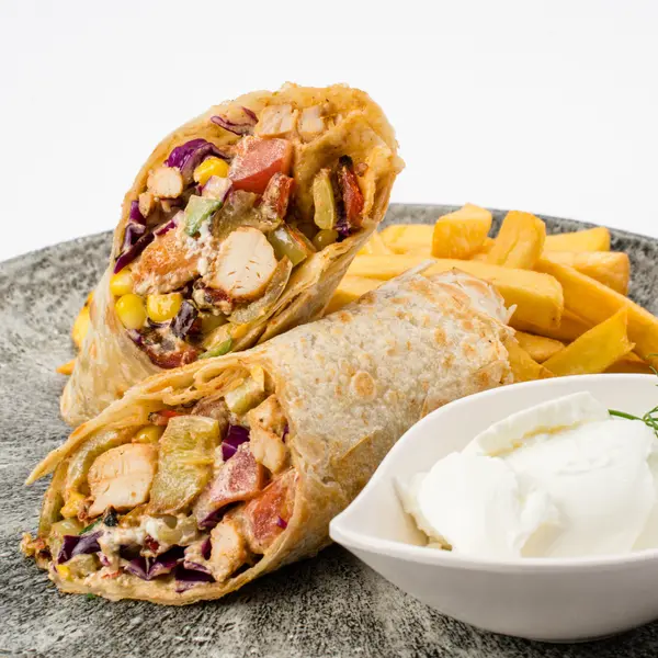 concept-food-cafe-bar - Chicken steak burrito