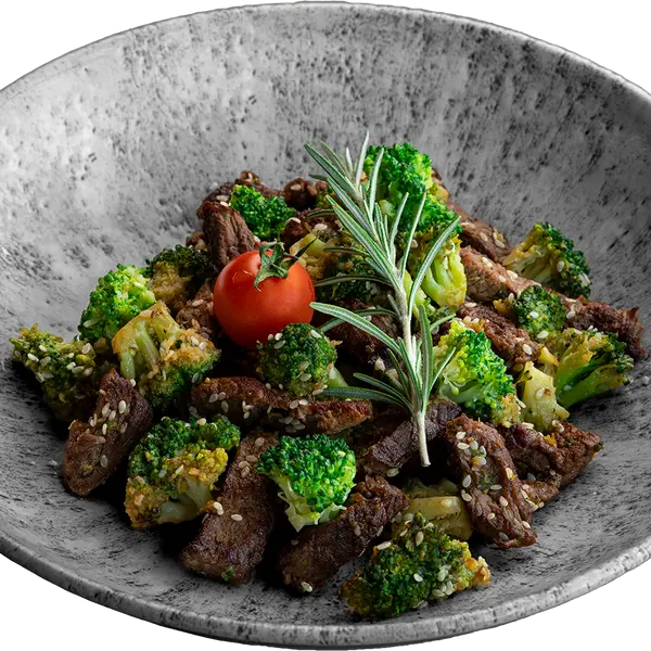 concept-food-cafe-bar - Veal with broccoli (500 Calories)