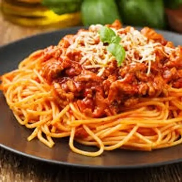 connys-hotel - Spaghetti bolognaise with parmesan cheese