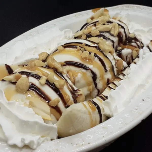 connys-hotel - Banana Split