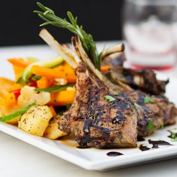 connys-hotel - Lamp Chops from the grill