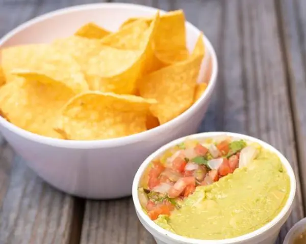 corazon-mexicano - Chips and Guacamole