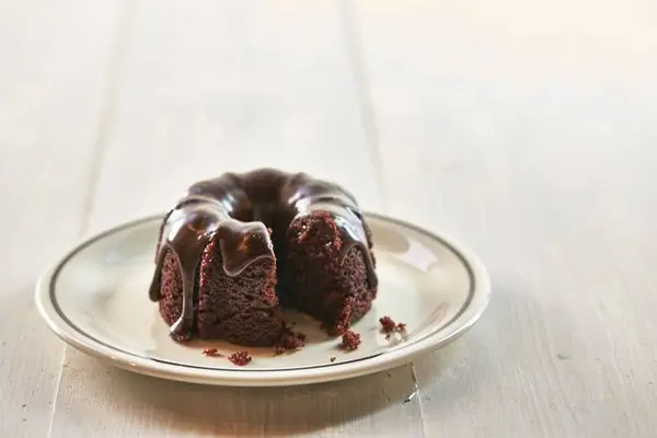 corner-bakery-cafe - Chocolate Baby Bundt Cake