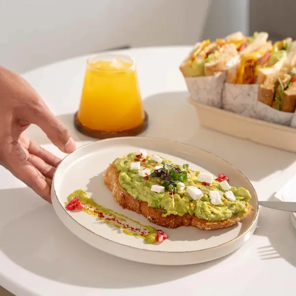 crane-cafe - Avocado On Toast
