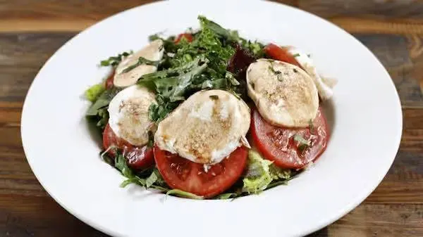 crepes-on-cole - Caprese Salad