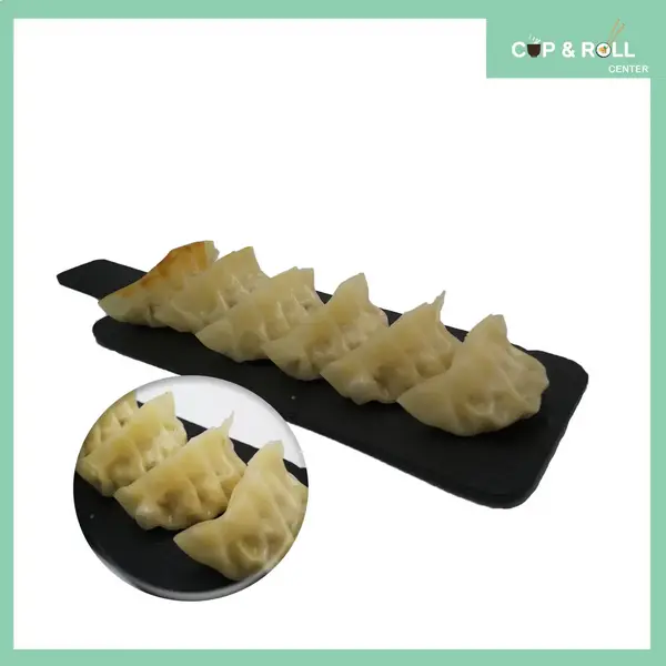 cuproll-center-korean-restaurant - Манду със свинско месо и зеленчуци