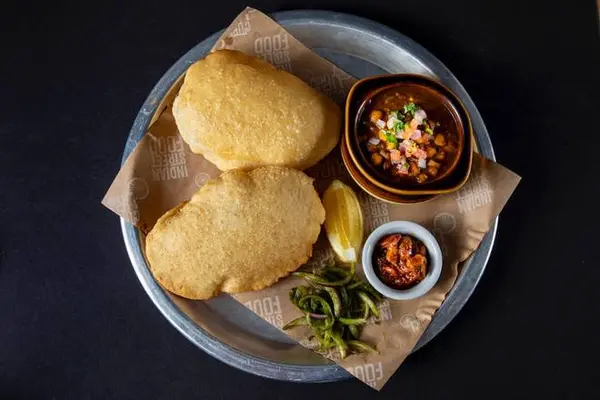 curry-up-now - Chole Bhature