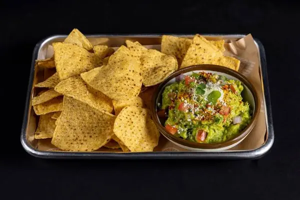 curry-up-now - Guac & Chips