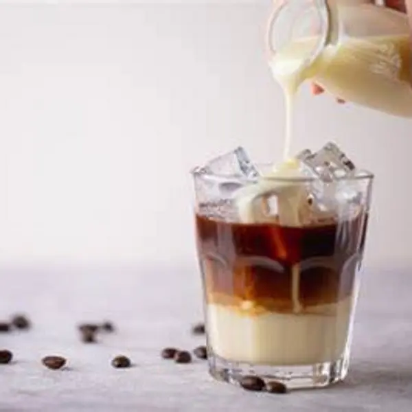 dbolla-coffee - Iced Spanish Latte