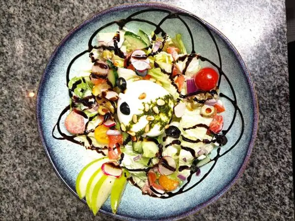 del-mama - Burrata aux pignons de pin grillés