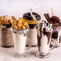 delulu-and-delicious - Shakes