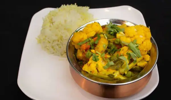 dhaba-indian-kitchen - Seasonal Vegetable Curry