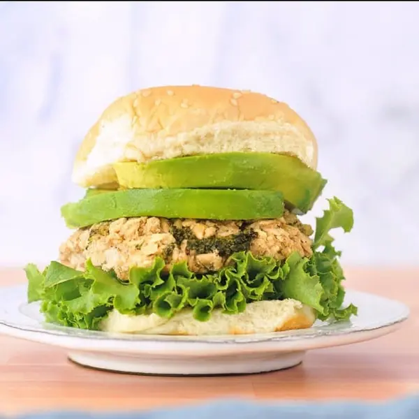 divine-kitchen-tz - Vegetarian Burger