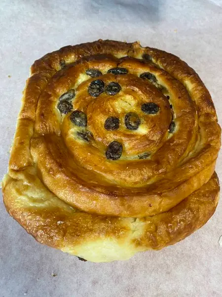 donut-king - Raisin Round Bread