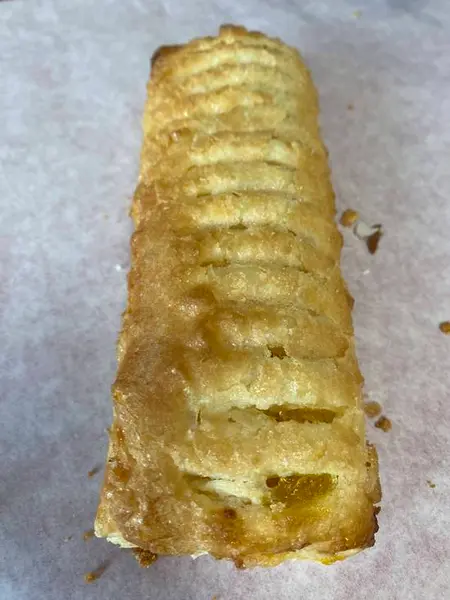 donut-king - Pineapple Strudel