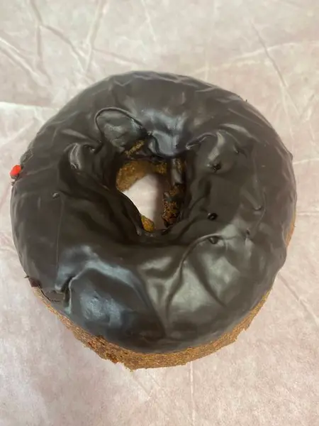 donut-king - Chocolate Cake Donut