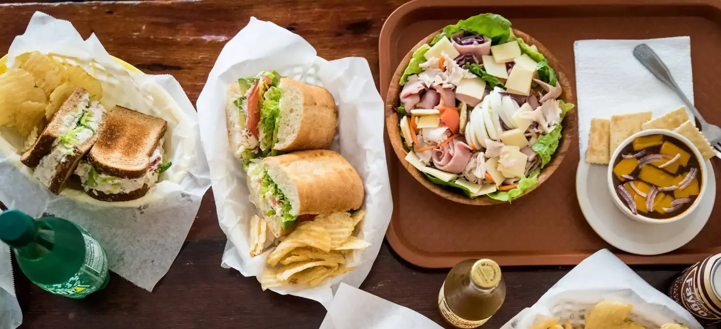 Menu image of Nos menus burger 🍔 + frite 🍟 + boisson 🥤. le menu de dr toast - créteil | restaurants à créteil