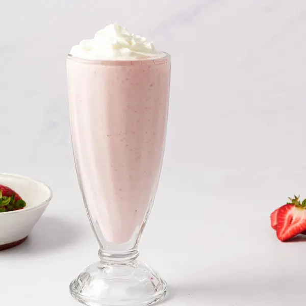 dream-cafe - Strawberry Milkshake