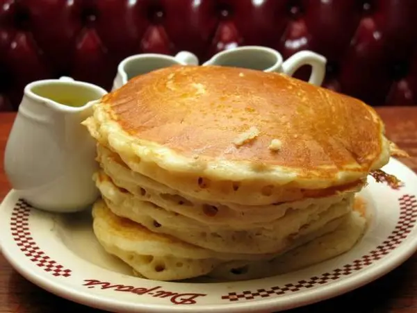 du-pars-restaurant - Buttermilk Hot Cakes | Full Stack