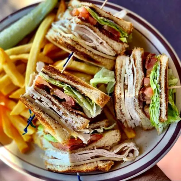 eatn-park - Turkey Club Sandwich