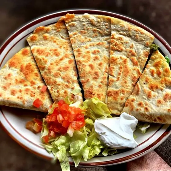 eatn-park - Chicken Quesadilla