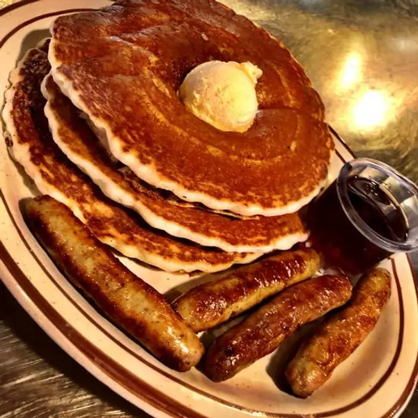 eatn-park - Short Stack of Pancakes with Sausage