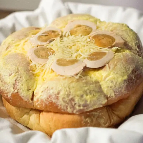 echague-bakery-incorporated - Ensaymada w/ Salted Egg