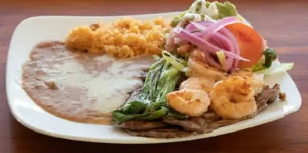 el-capitan-taqueria - Steak & Prawn Plate