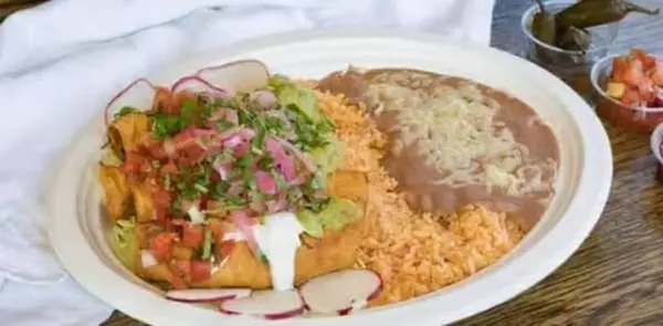 el-capitan-taqueria - Flautas Plate