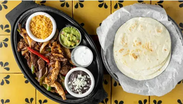 el-rancho-grande-taqueria-irving - Fajitas