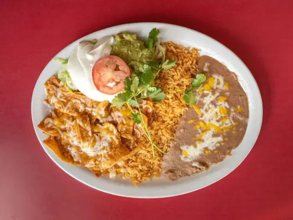 el-tesoro-taqueria-grill - Chilaquiles con huevo