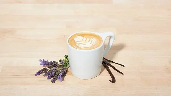 equator-coffees - Lavender Vanilla Latte