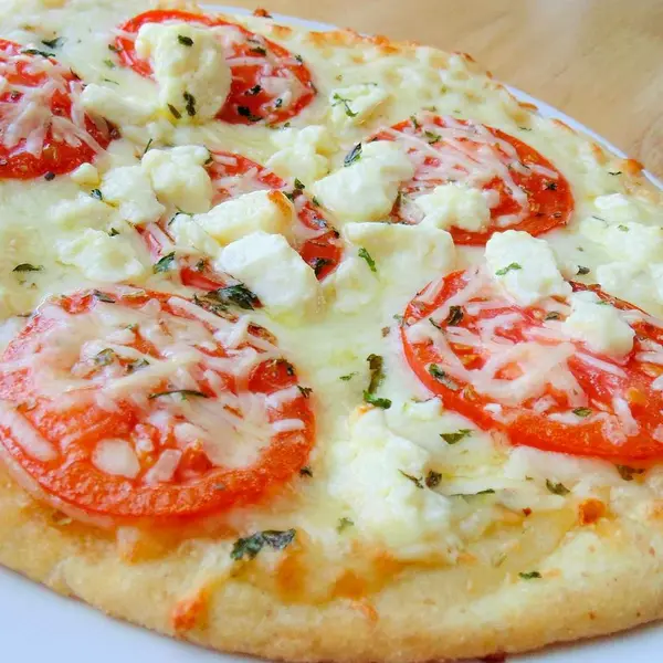 eva-fresh - Margarita (cheese) Pizza