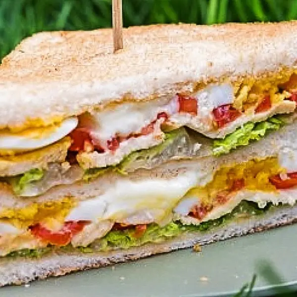exit-caff - Egg Club Sandwich