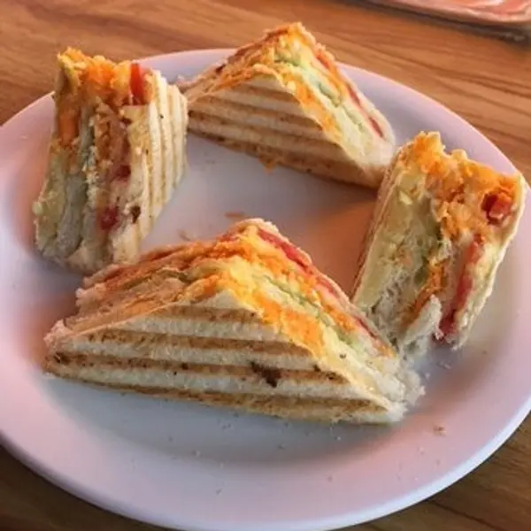 exit-caff - Veg. Club Sandwich