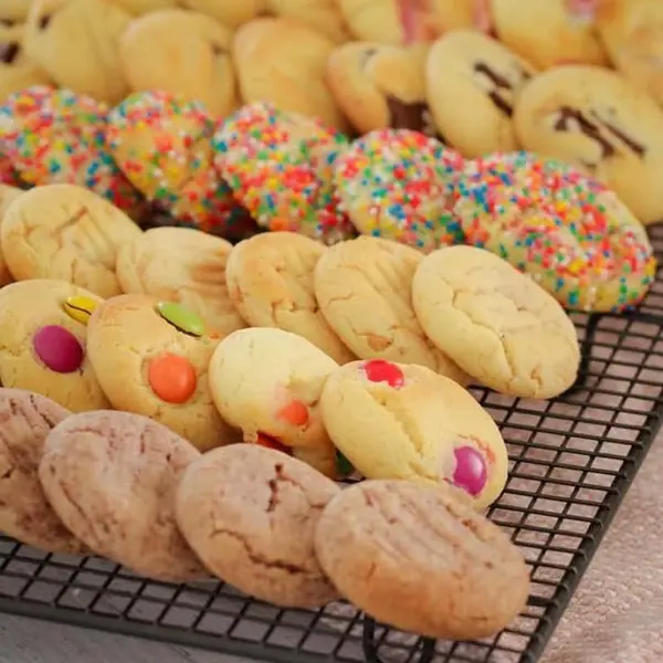 expatriate-inn-sl-limited - COOKIES BISCUITS