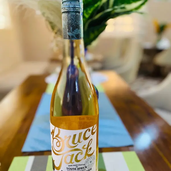 expatriate-inn-sl-limited - Bruce Jack - Bottle