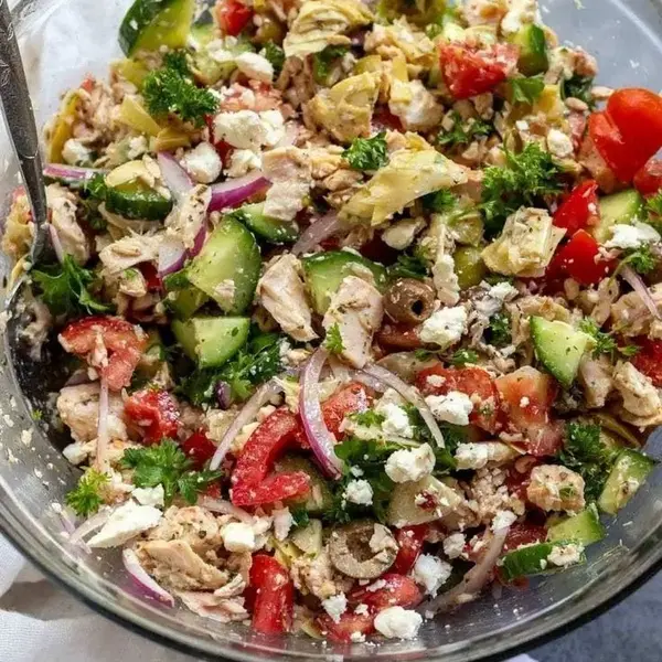 fasil-buna - ቱና በ ሰላጣ (Tuna with Salad)