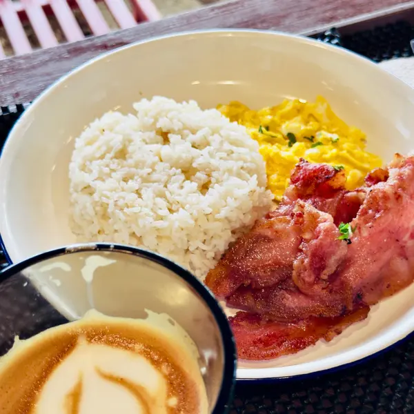 fin-fin-beach-shack - Filipino Breakfast