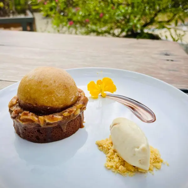 fishermans-restaurant-and-bar - Upside Down Apple Tart