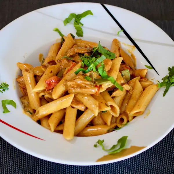 flame-taste-the-fire - Penne de Frango com Caril
