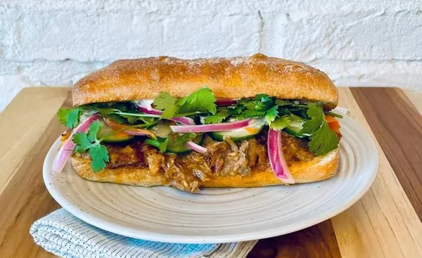 foode-cafe - Korean BBQ Pulled Pork Sandwich