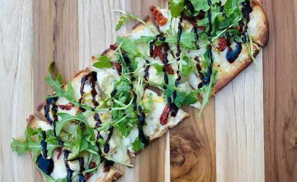 foode-cafe - Tuscan Veggie Flatbread (Vegetarian)