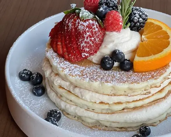 four-chairs - Mascarpone Pancake