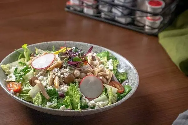 four-chairs - Mushroom Salad