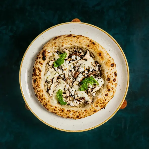 francescas-italian-kitchen - Fungi Pizza