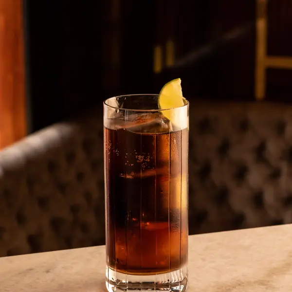 friends-prague - Spiced Cola