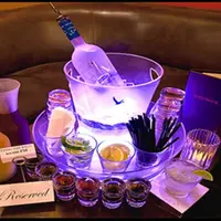 friends-prague - Bottle service and XXL drinks
