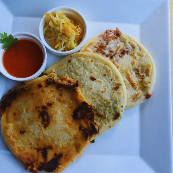 fusion-salva-mex - Pupusa Salva- Mex.