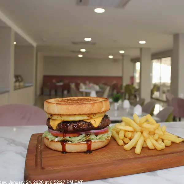 gadileh-resort-hotel-tadjurah - Maui Burger